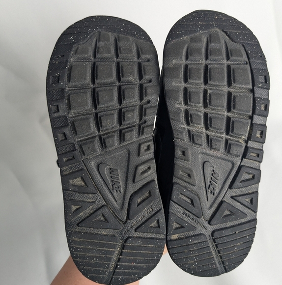 NIKE AIR MAX Baby Shoes Black Color Size 10 With Laces - Picture 6 of 7